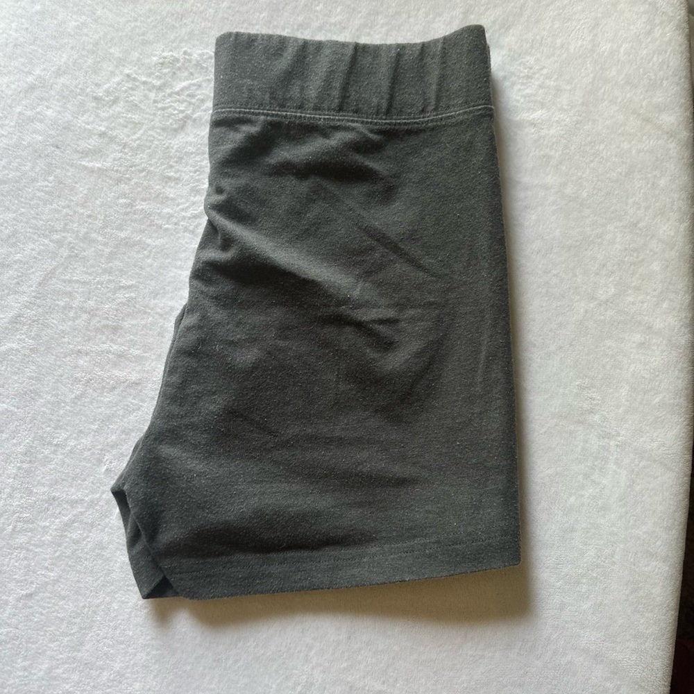 Shorts - Picture 4 of 4